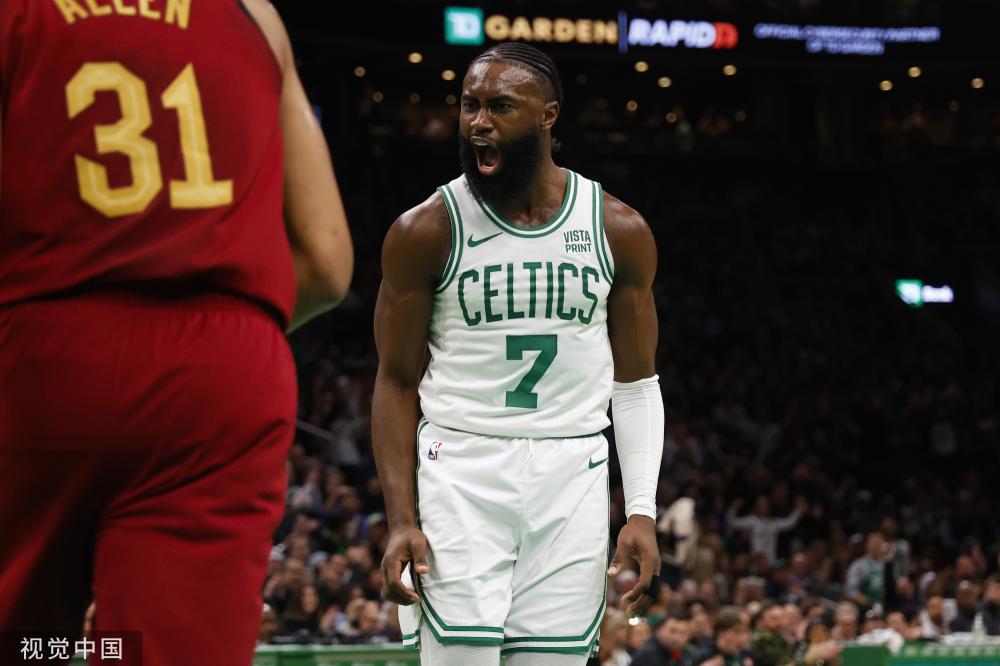 利物浦宣布伊萨克加盟，今夏斥资近5亿，力争三冠王